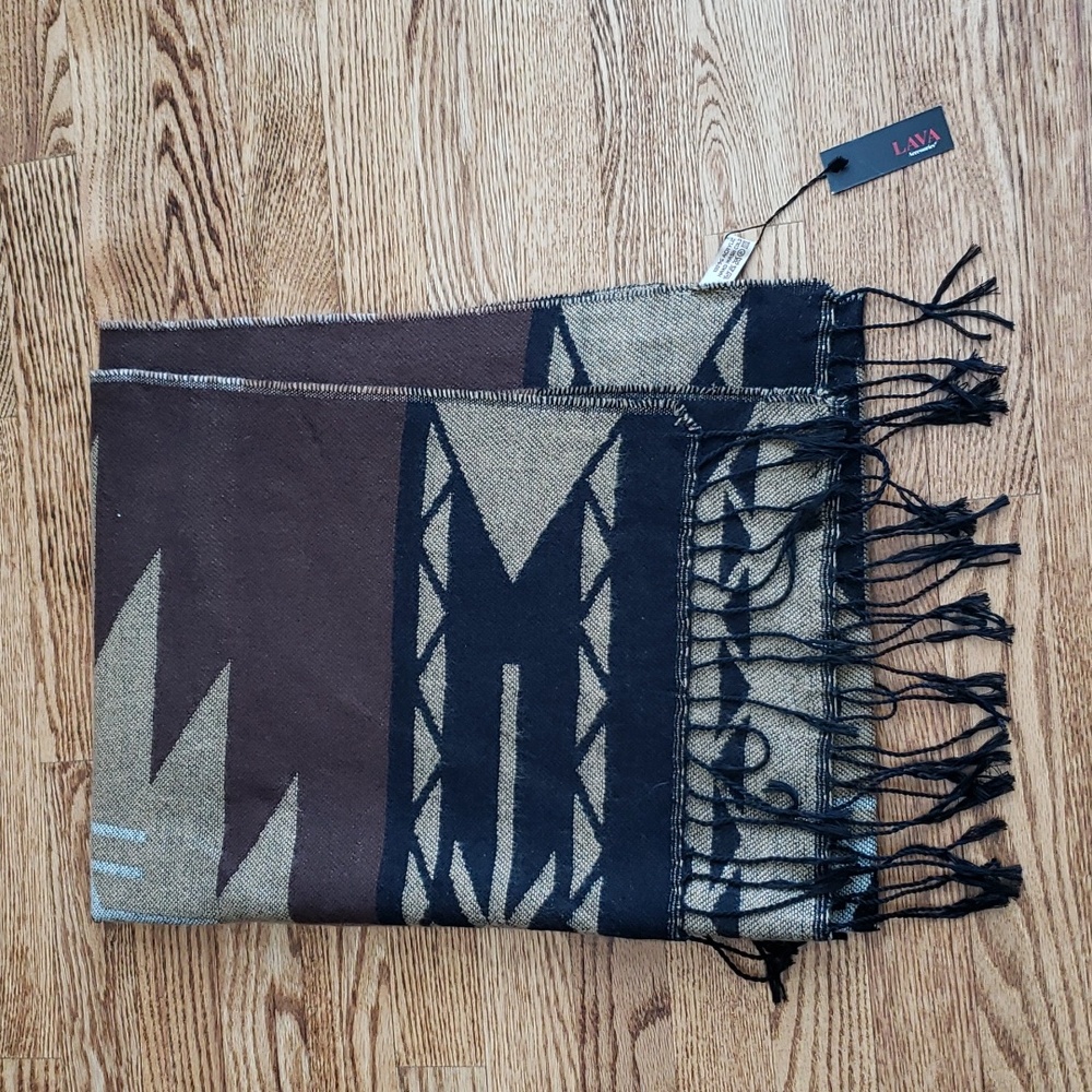 NWT LAVA Accessories Reversible Aztec Fringe Long Scarf Cozy Warm Soft Oversized